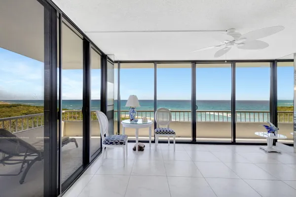 $8,000 | 5550 North Ocean Drive, Unit 7C, Singer Island, FL 33404