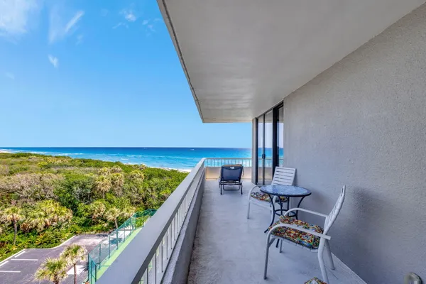 $8,000 | 5550 North Ocean Drive, Unit 7C, Singer Island, FL 33404