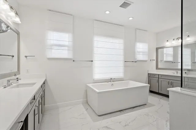 $1,190,000 | 15136 Canoe Place, Winter Garden, FL 34787