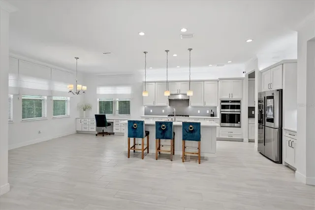 $1,190,000 | 15136 Canoe Place, Winter Garden, FL 34787