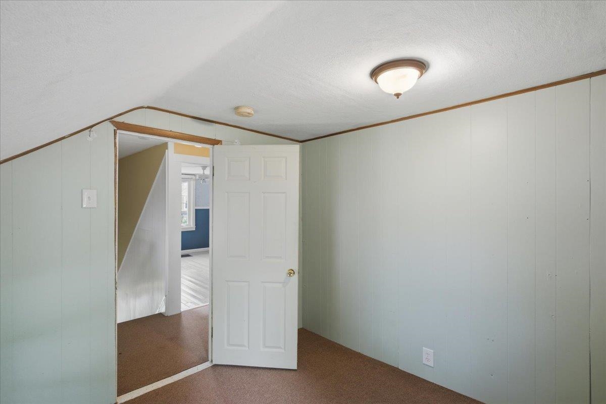 256 Union Street Bennington, VT 05201 - Photo 11 of 29