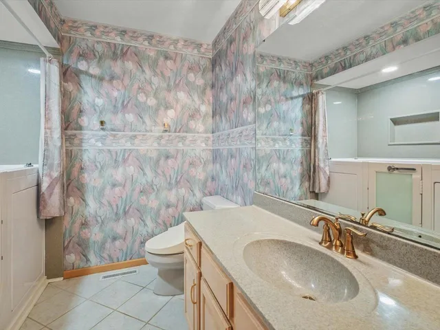 $319,000 | 1969 Baintree Road, Lake Summerset, IL 61019