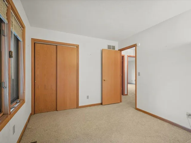 $319,000 | 1969 Baintree Road, Lake Summerset, IL 61019