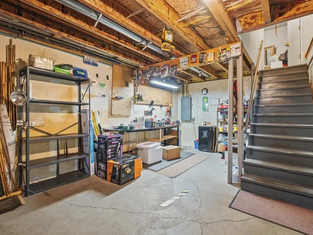 $319,000 | 1969 Baintree Road, Lake Summerset, IL 61019