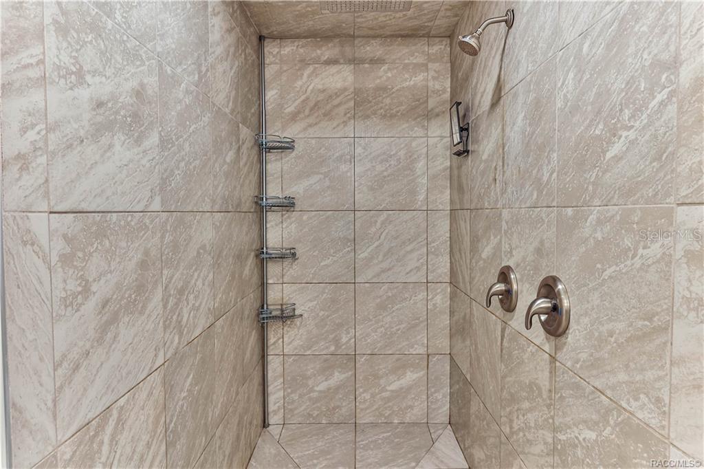 110 North Rooks Avenue Inverness, FL 34453 - Photo 23 of 34 a bathroom with a shower