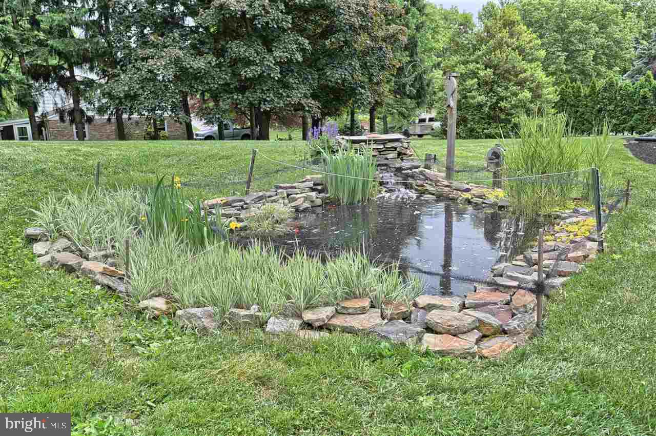 1830 Lilac Road York, PA 17408 - Photo 32 of 36