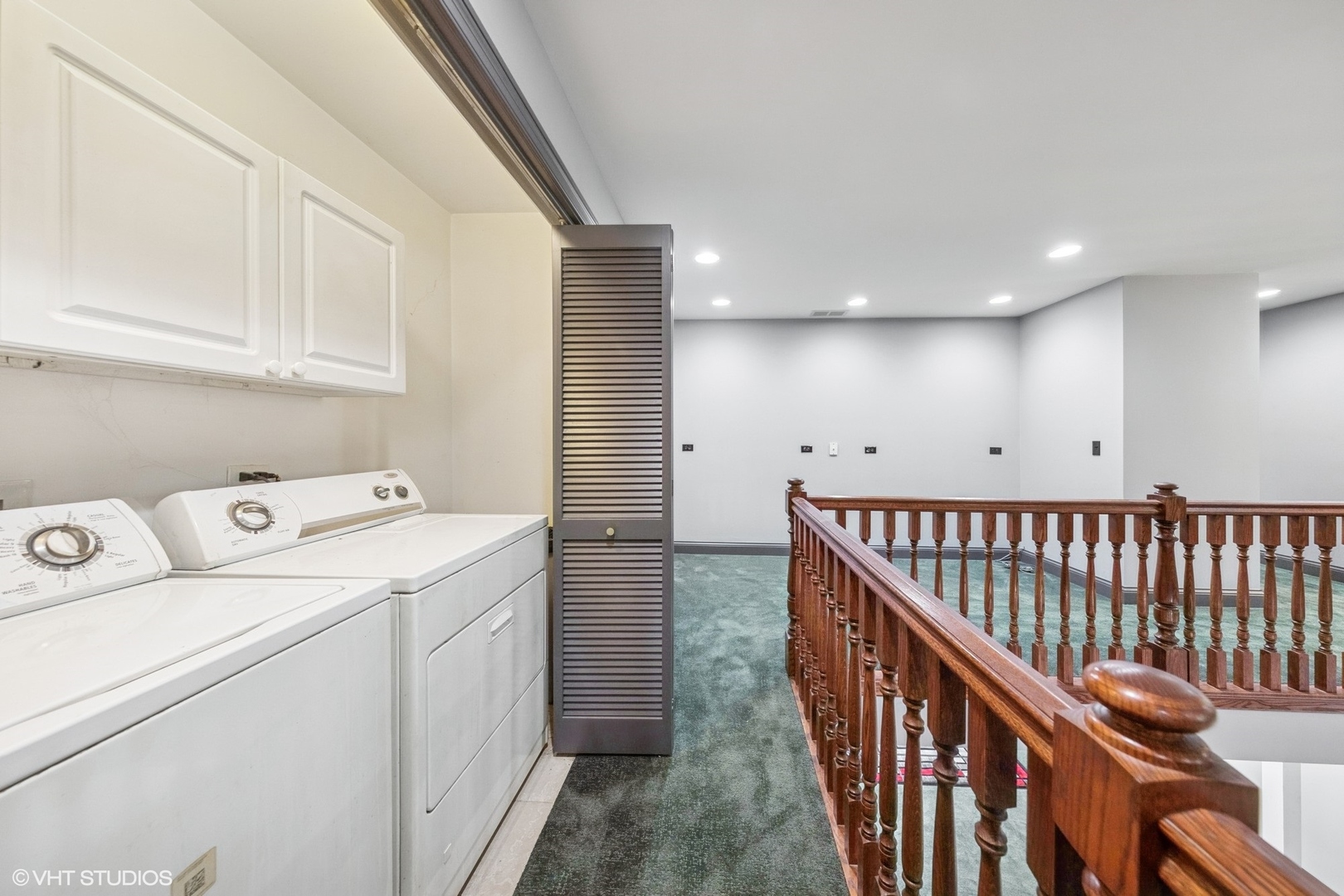 6001 Wolf Road La Grange Highlands, IL 60525 - Photo 14 of 34