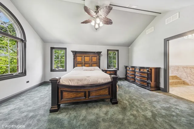 $875,000 | 6001 Wolf Road, La Grange Highlands, IL 60525