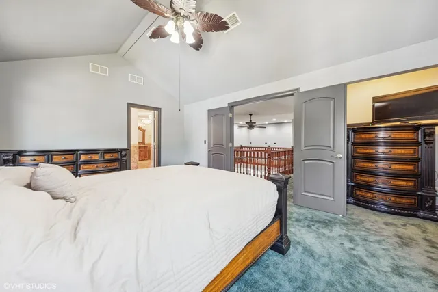 $875,000 | 6001 Wolf Road, La Grange Highlands, IL 60525