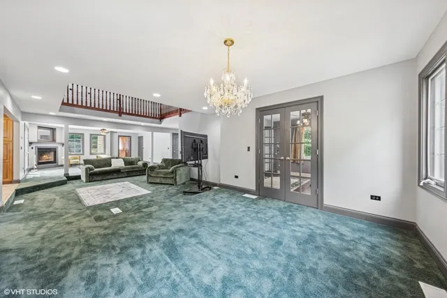 $875,000 | 6001 Wolf Road, La Grange Highlands, IL 60525