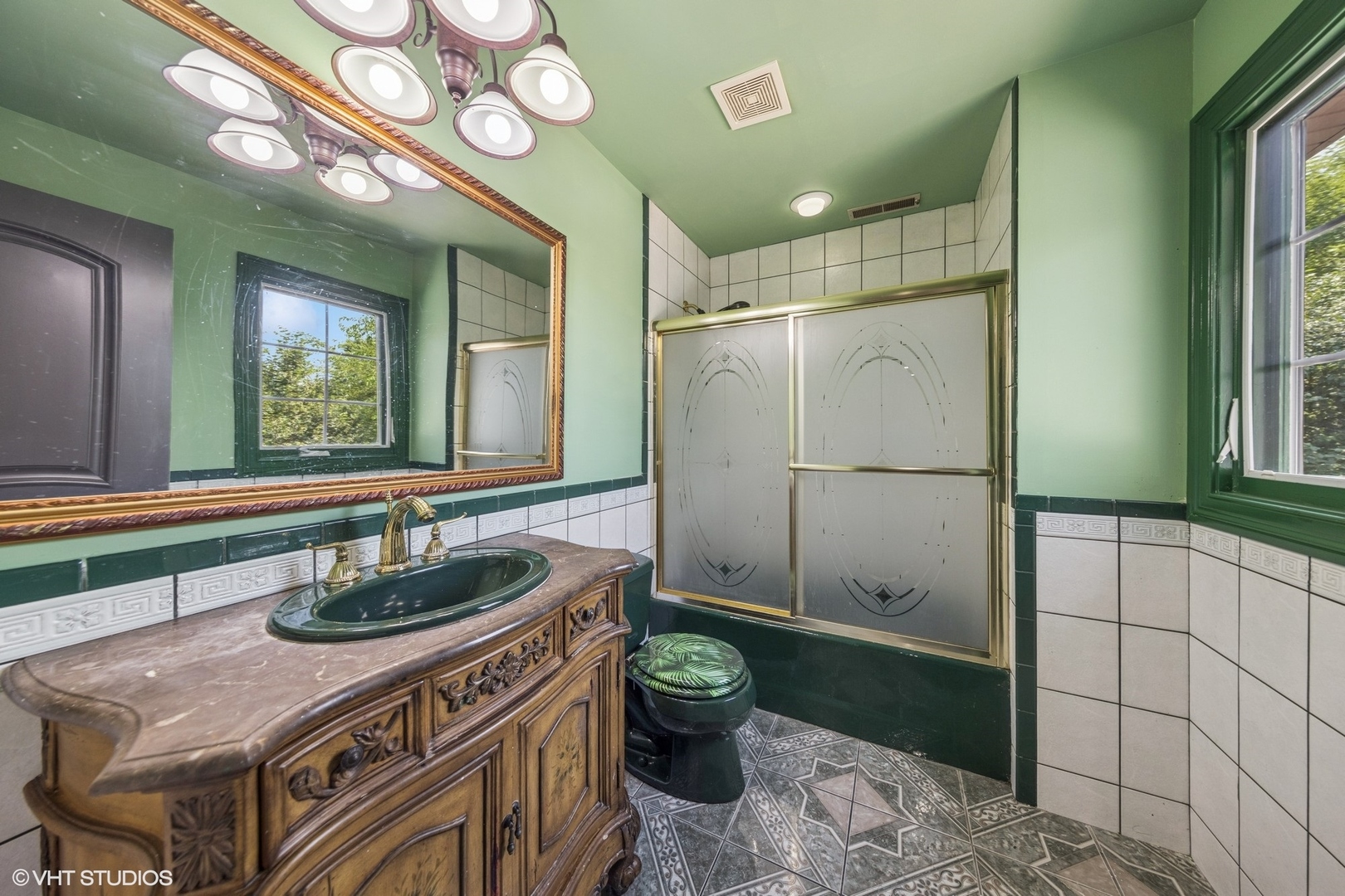 6001 Wolf Road La Grange Highlands, IL 60525 - Photo 22 of 34