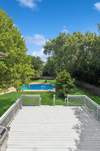 $875,000 | 6001 Wolf Road, La Grange Highlands, IL 60525