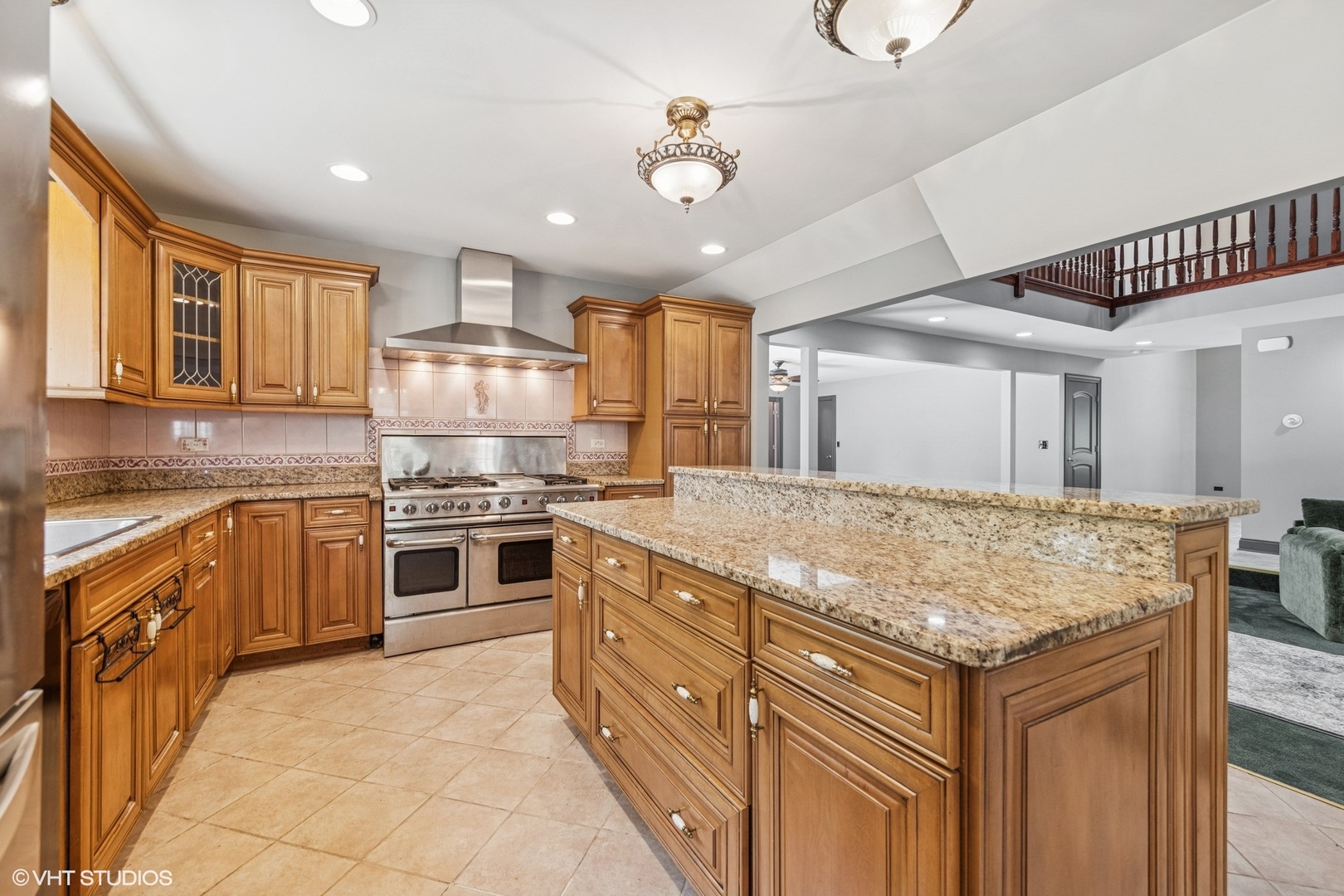 6001 Wolf Road La Grange Highlands, IL 60525 - Photo 9 of 34