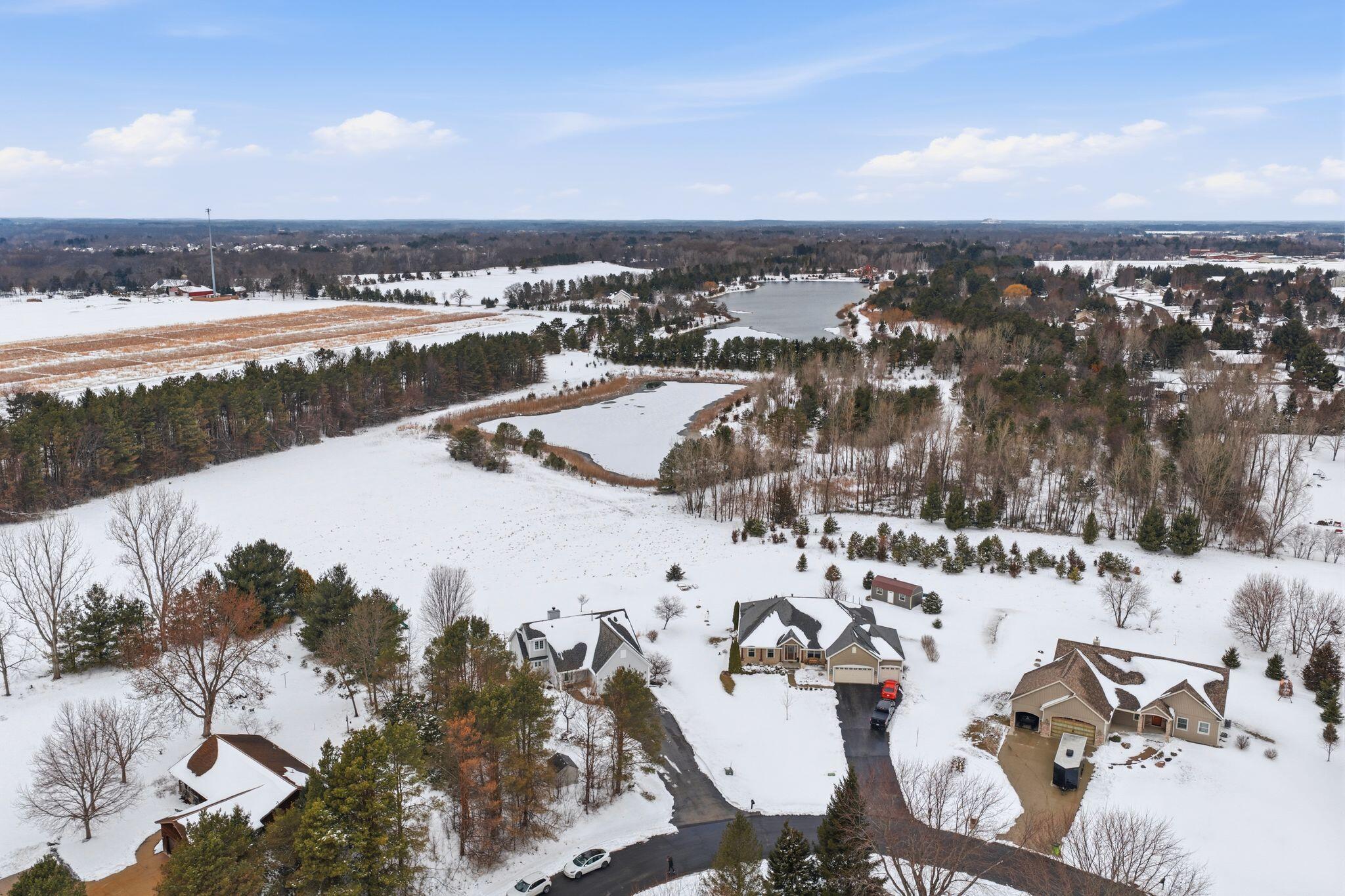 307 Scuppernong Circle Dousman, WI 53118 - Photo 37 of 39 Drone