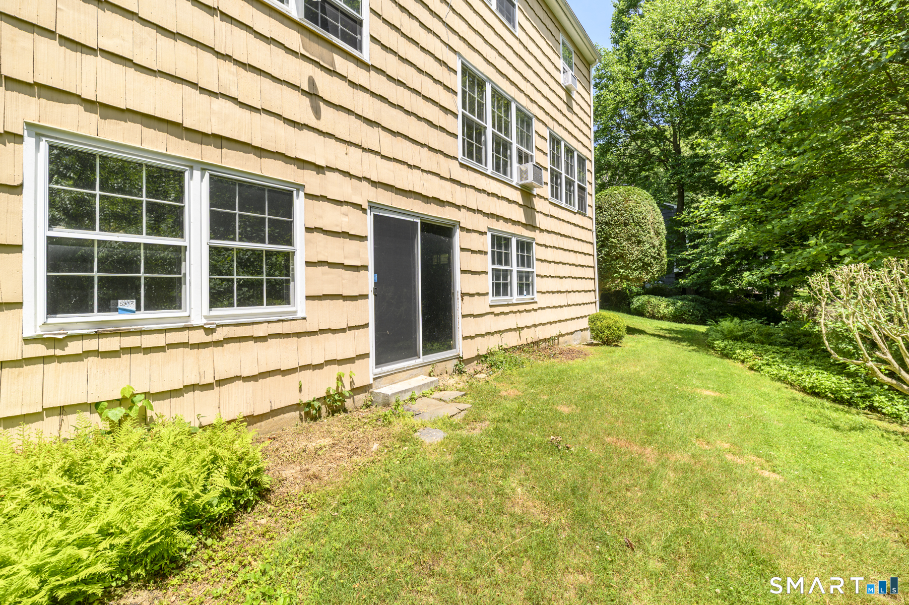 101 East Cross Road Stamford, CT 06907 - Photo 5 of 33