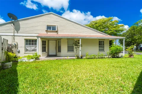 $550,000 | 11937 Southwest 117th Court, Miami, FL 33186