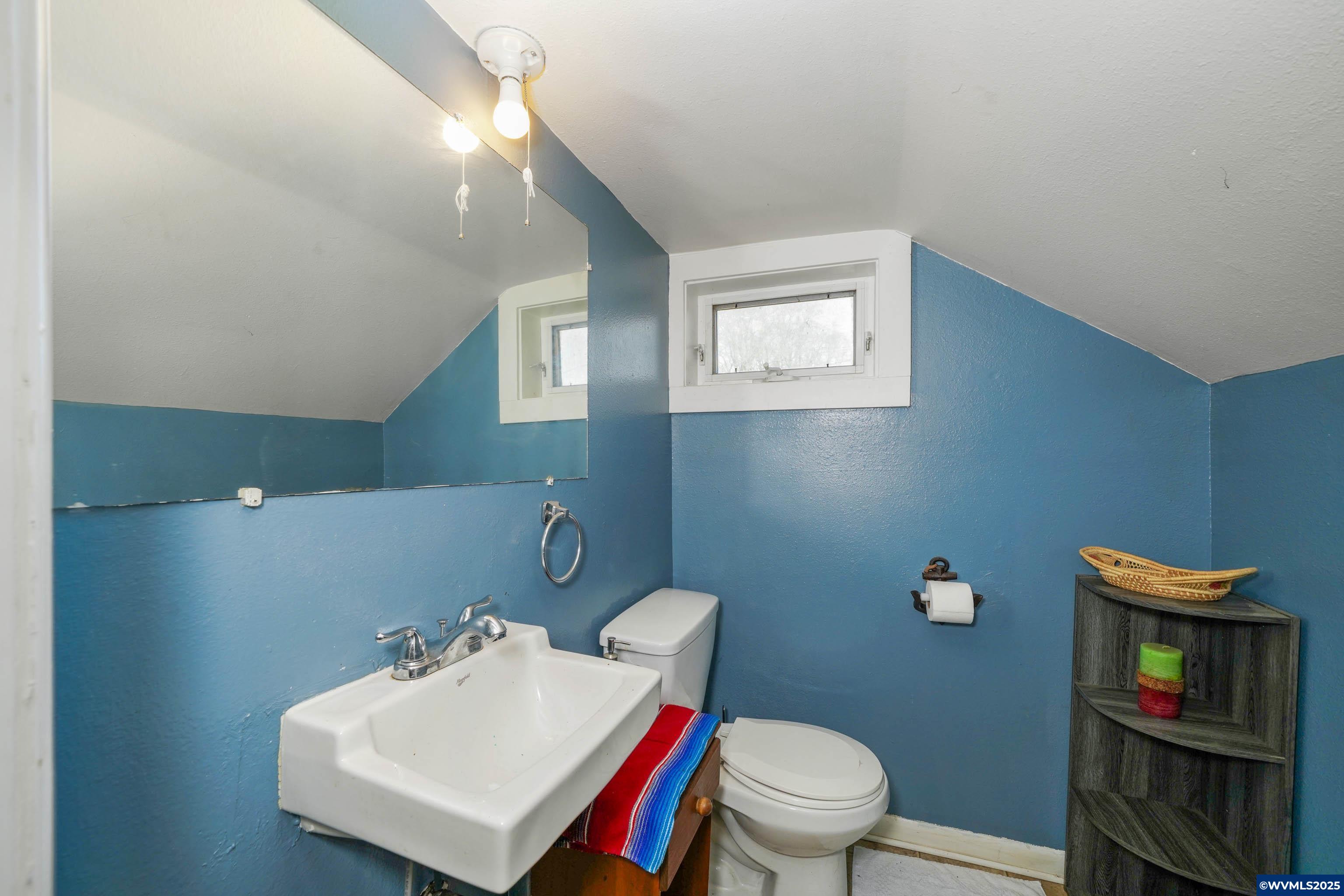 392 Southwest Court Street Dallas, OR 97338 - Photo 16 of 20 Gallery Image 16