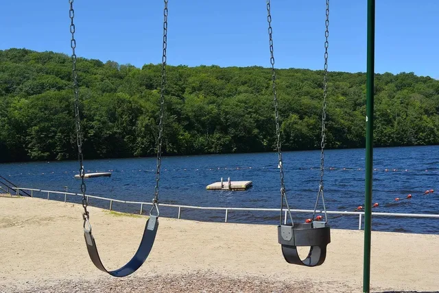 $495,000 | 18 Pleasant Drive, Grantham, NH 03753