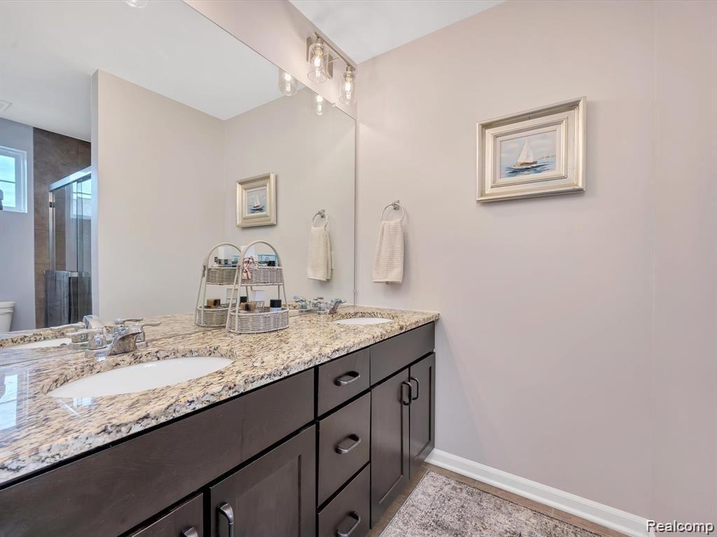 2594 Helmsdale Circle Rochester Hills, MI 48307 - Photo 14 of 28