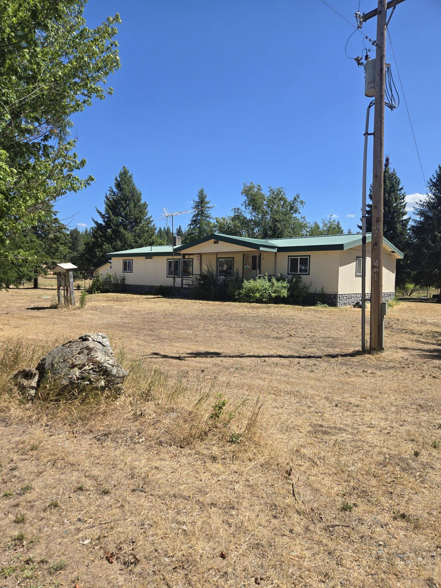 11512 East Bridges Road Elk, WA 99009 - Photo 3 of 30