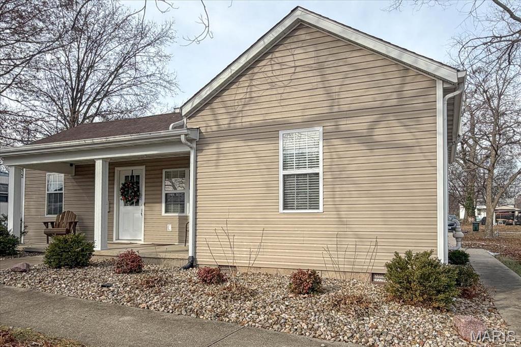 231 Franklin Street Carlyle, IL 62231 - Photo 3 of 48