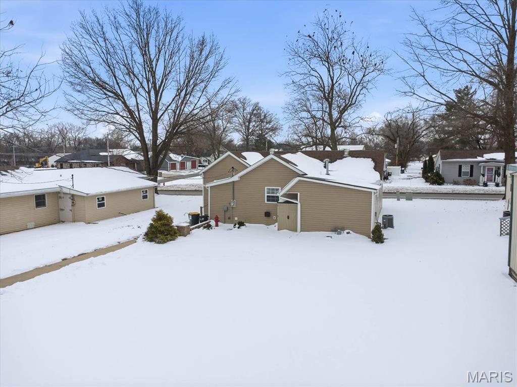 231 Franklin Street Carlyle, IL 62231 - Photo 43 of 49