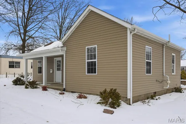 $159,900 | 231 Franklin Street, Carlyle, IL 62231
