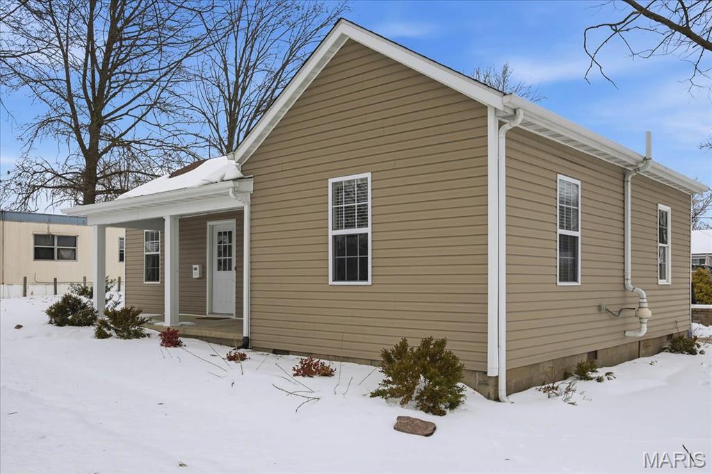 231 Franklin Street Carlyle, IL 62231 - Photo 6 of 48