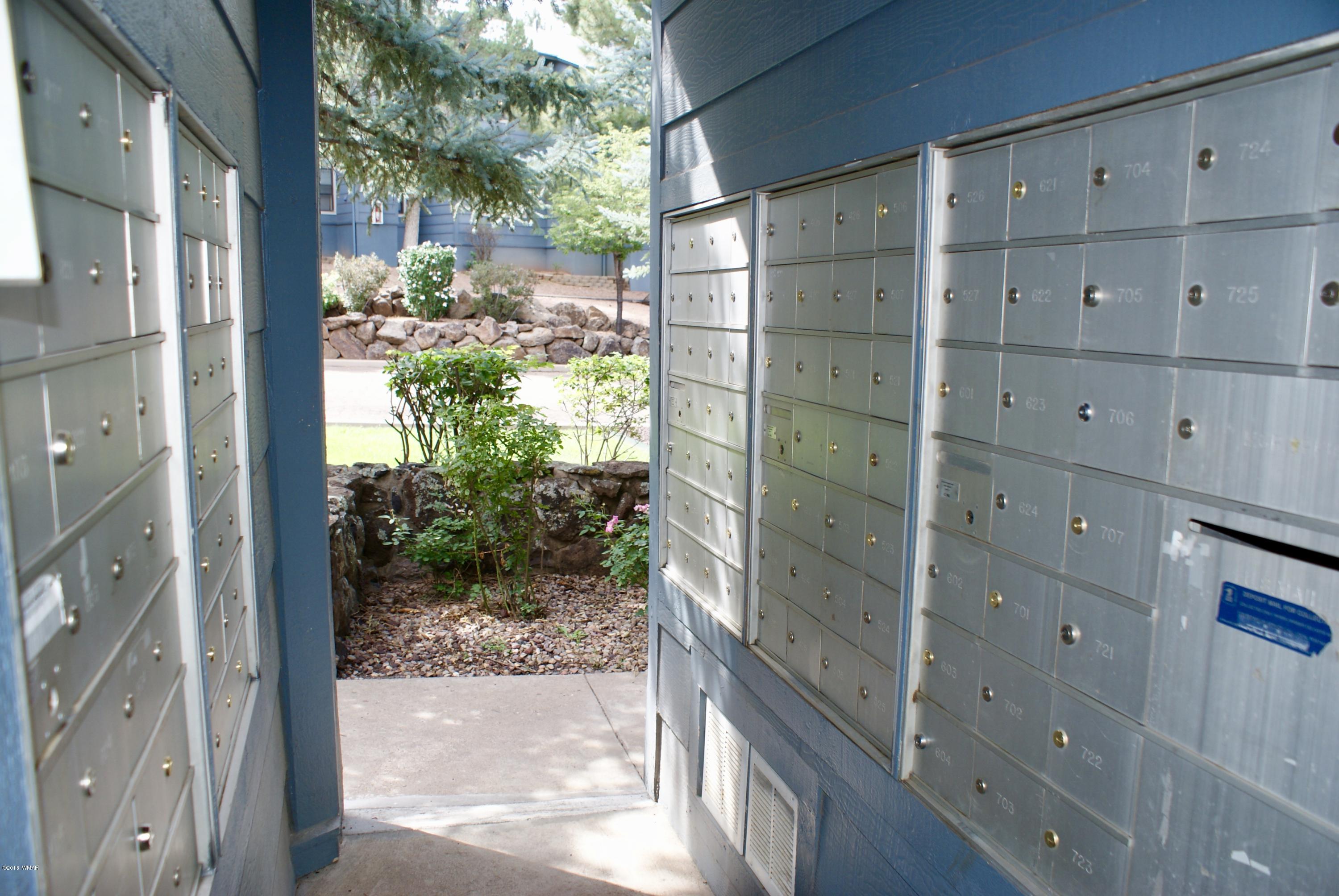1121 South White Mountain Road Show Low, AZ 85901 - Photo 5 of 27