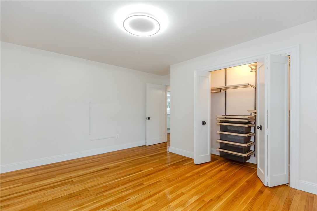 8 Barnes Street Smithfield, RI 02828 - Photo 25 of 48