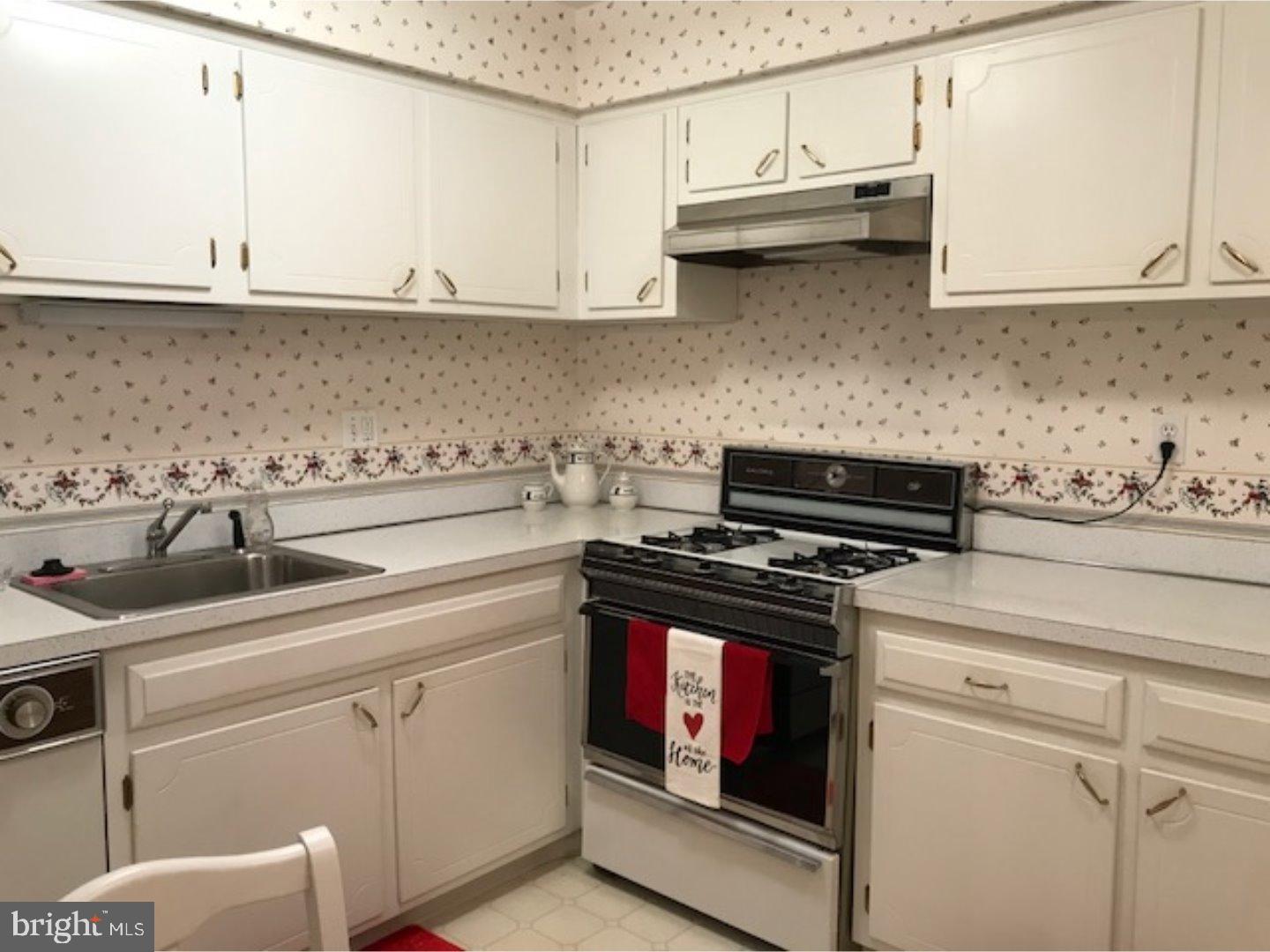 113 Greendale Road Philadelphia, PA 19154 - Photo 6 of 25