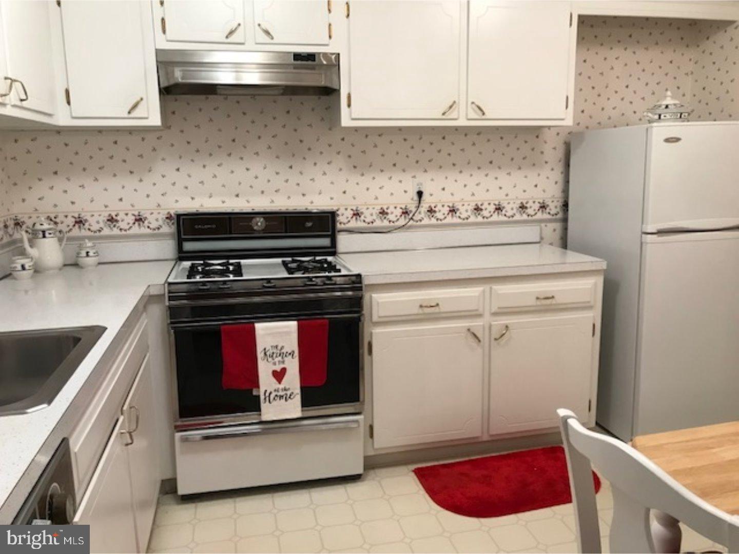 113 Greendale Road Philadelphia, PA 19154 - Photo 8 of 25