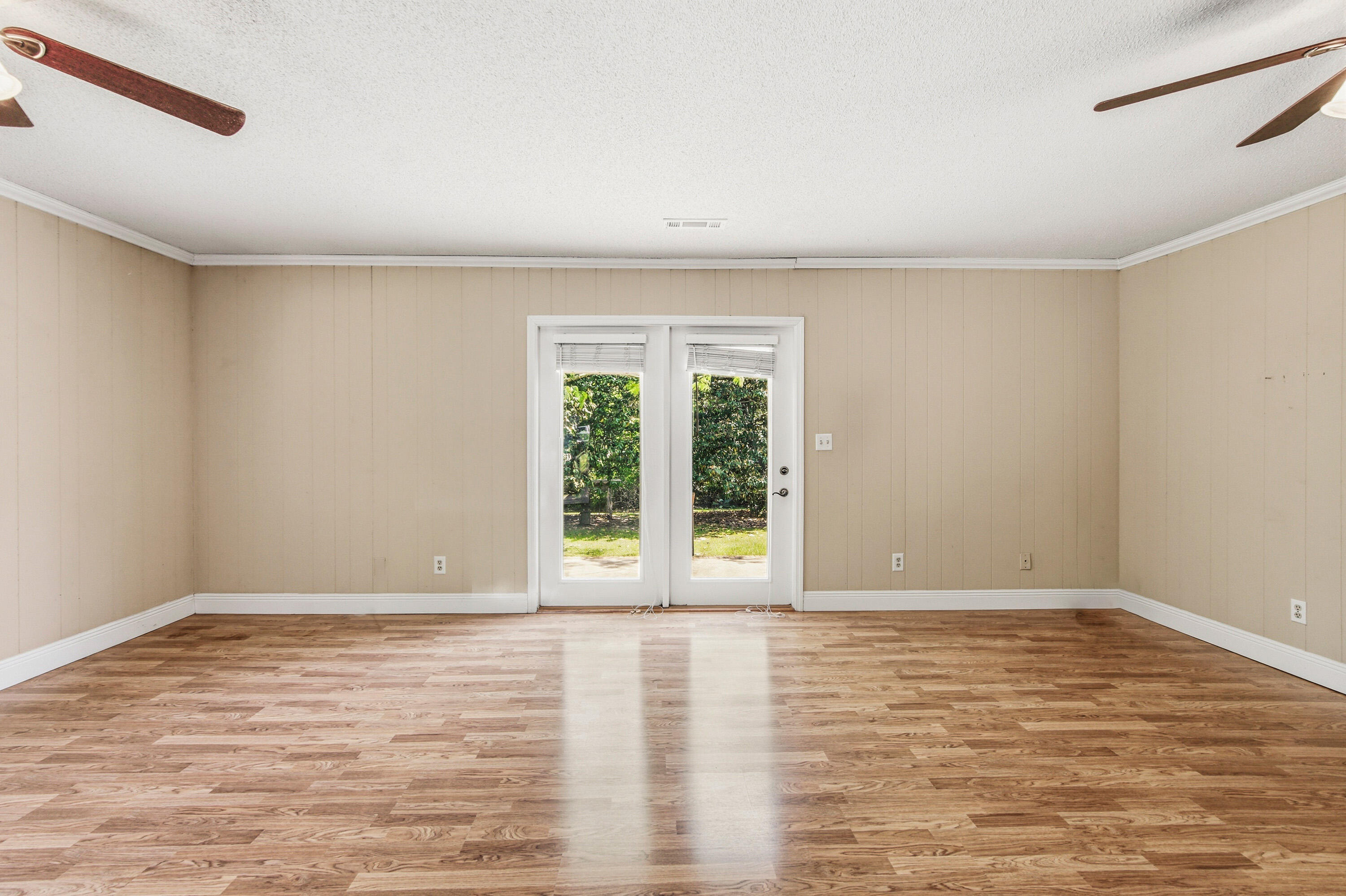 1186 Pine Forest Road Chipley, FL 32428 - Photo 30 of 75 Additional Living Space