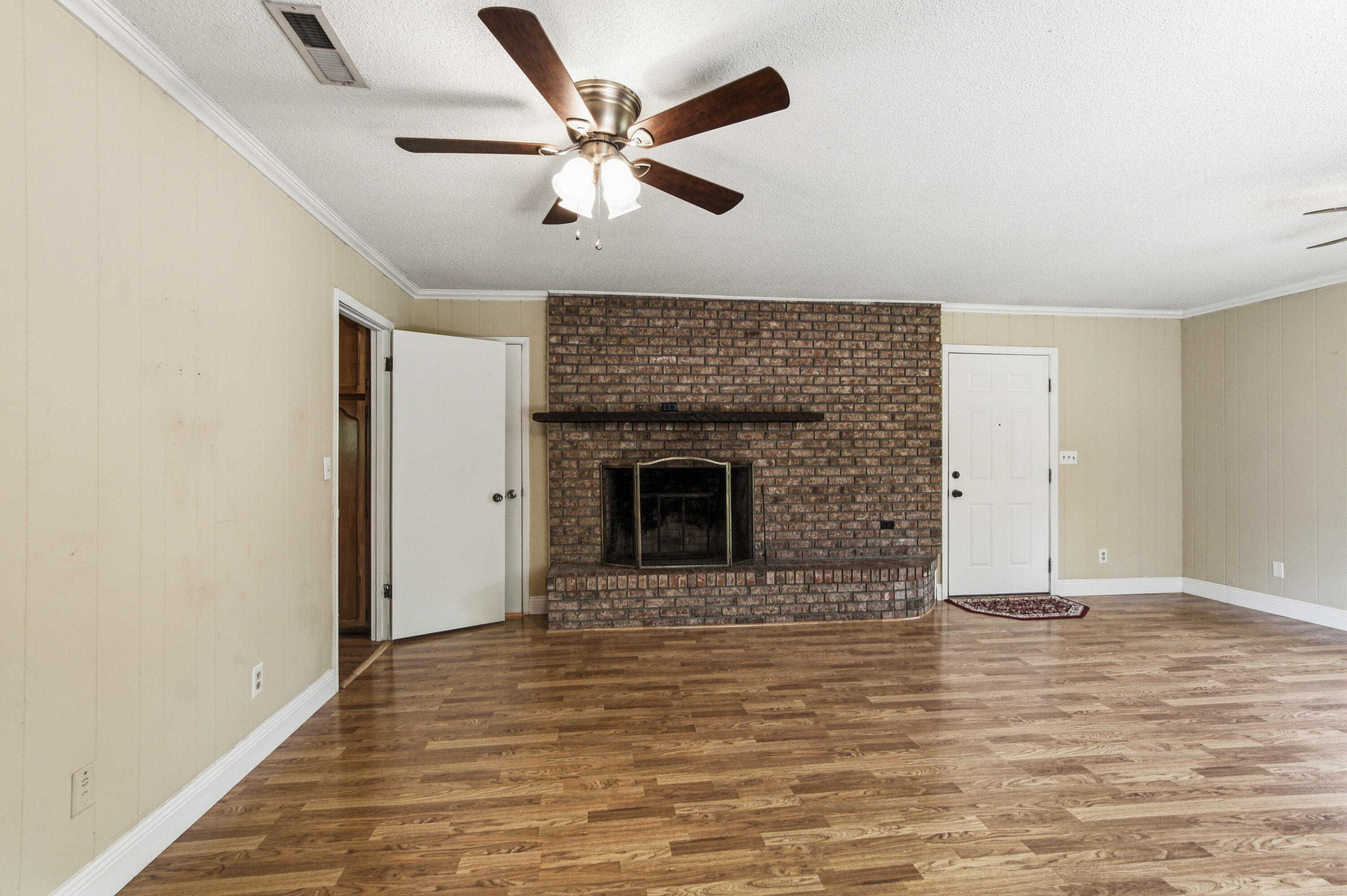 1186 Pine Forest Road Chipley, FL 32428 - Photo 31 of 75 Additional Living Space with Fireplace