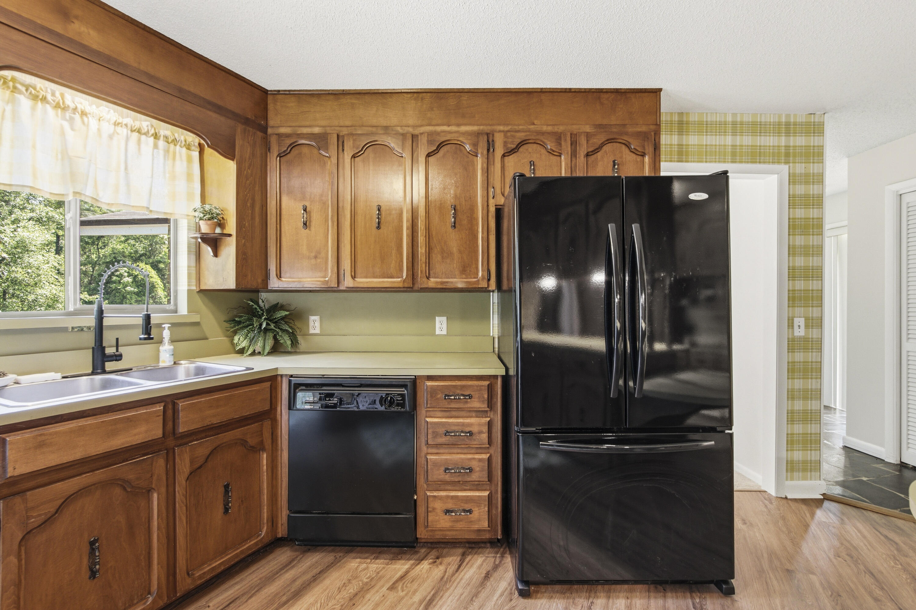 1186 Pine Forest Road Chipley, FL 32428 - Photo 38 of 75 Kitchen