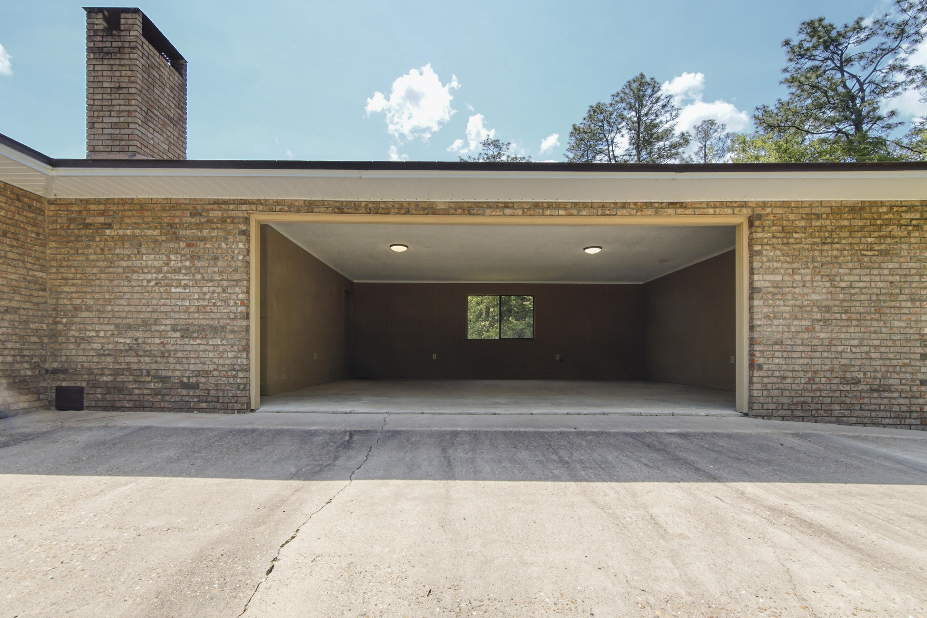 1186 Pine Forest Road Chipley, FL 32428 - Photo 75 of 75 Garage