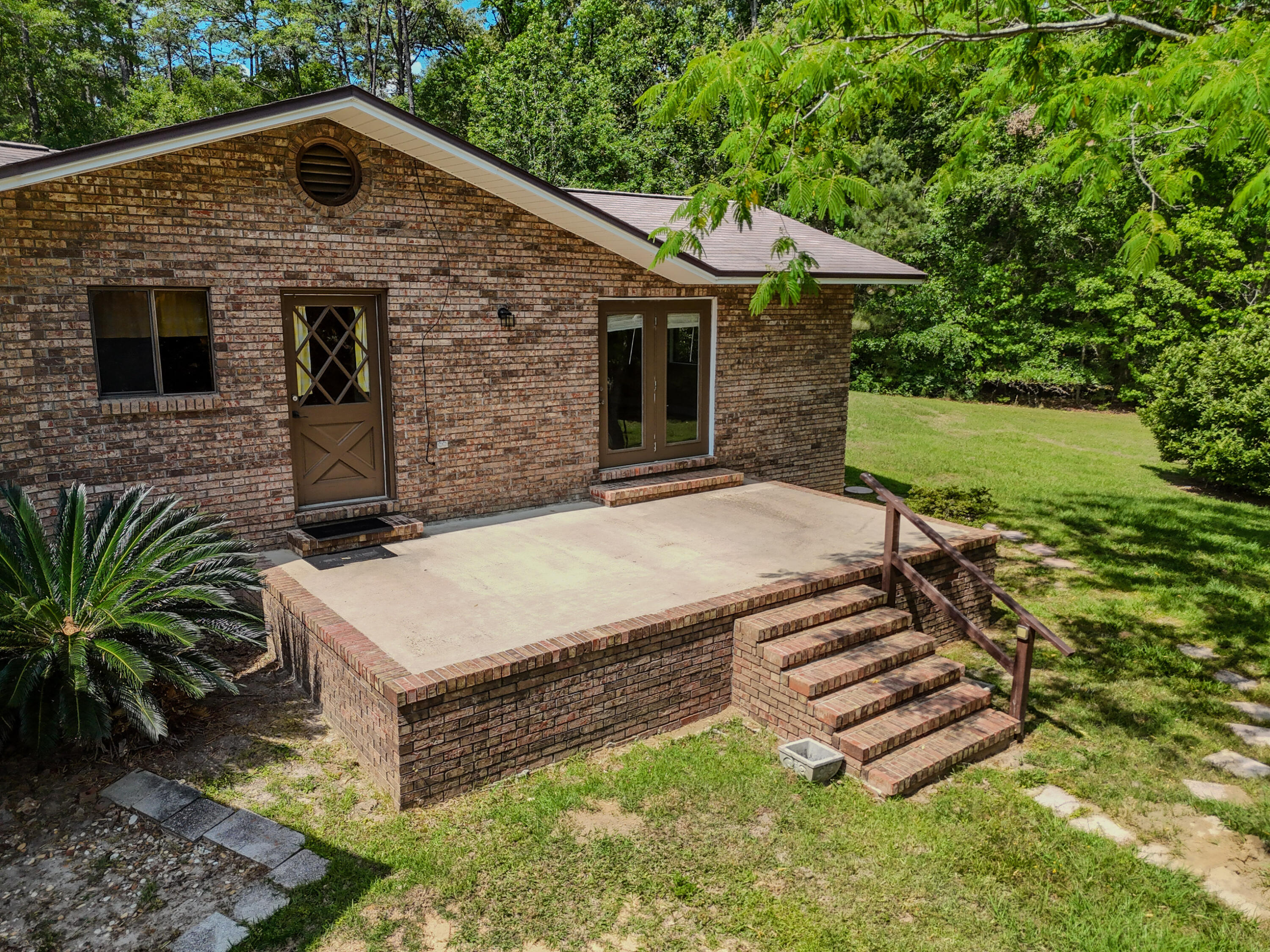 1186 Pine Forest Road Chipley, FL 32428 - Photo 10 of 75 Back of the Home