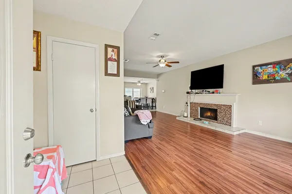 $240,000 | 18042 Garden Manor Drive, Houston, TX 77084