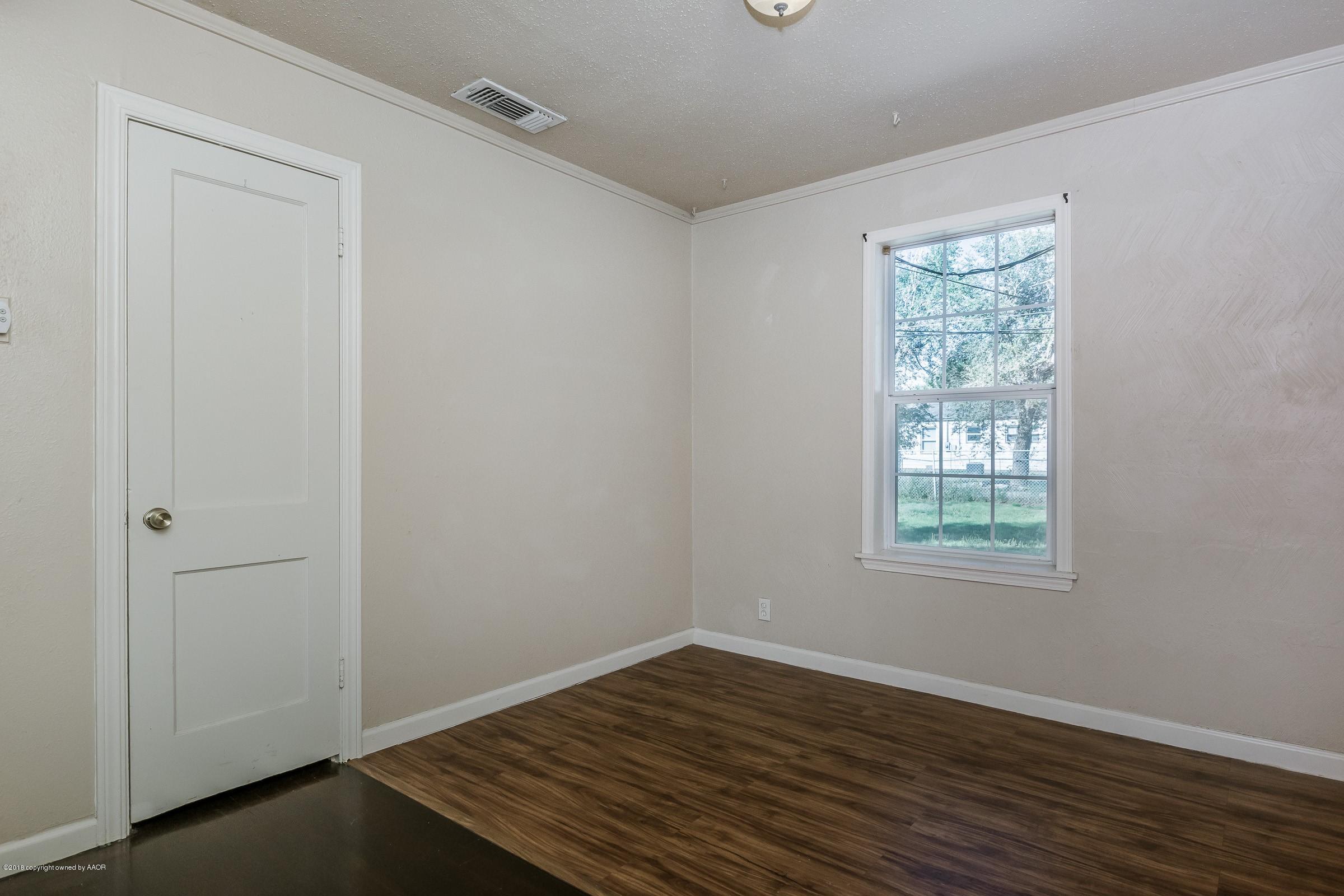 4112 South Lipscomb Street Amarillo, TX 79110 - Photo 5 of 18 005_Dining Area