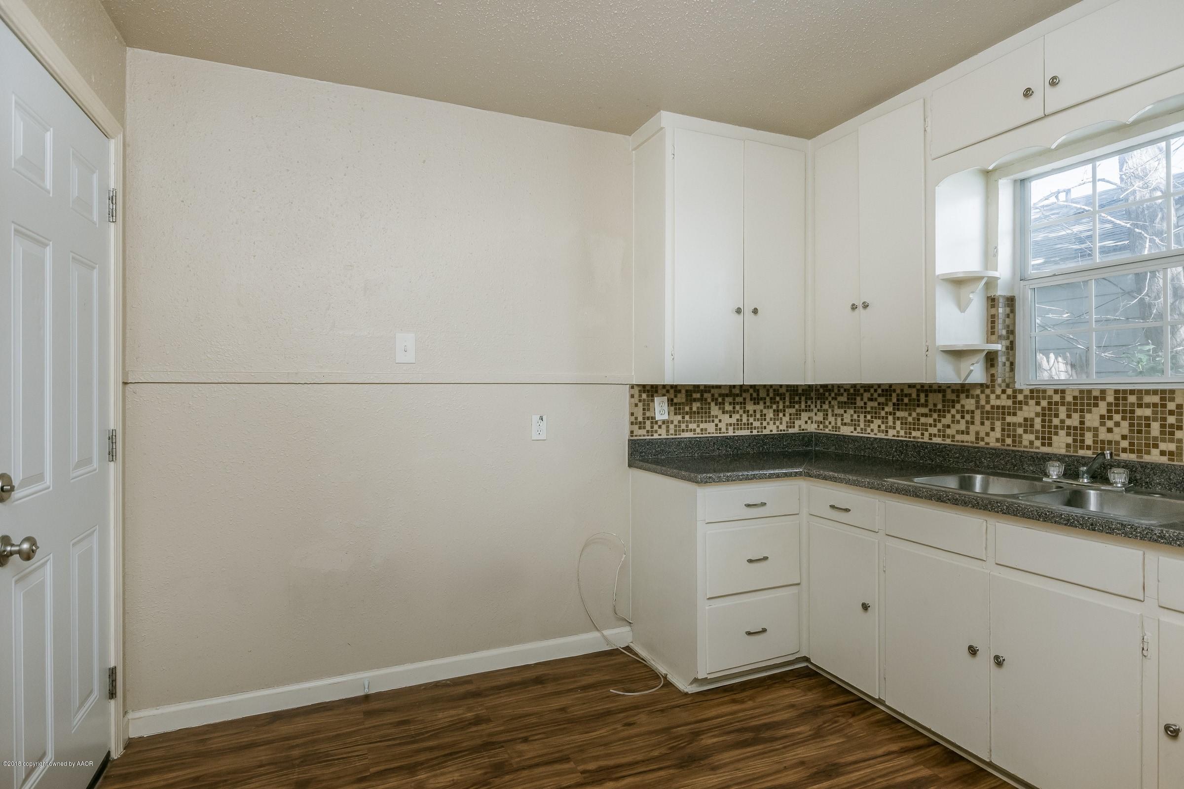 4112 South Lipscomb Street Amarillo, TX 79110 - Photo 6 of 18 006_Kitchen-3