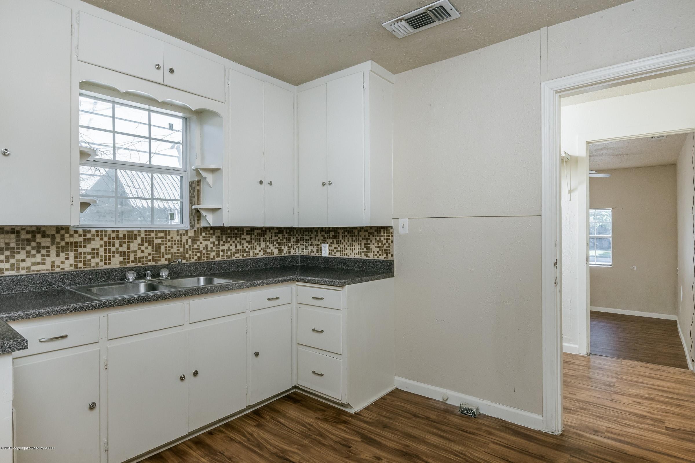 4112 South Lipscomb Street Amarillo, TX 79110 - Photo 8 of 18 008_Kitchen-2