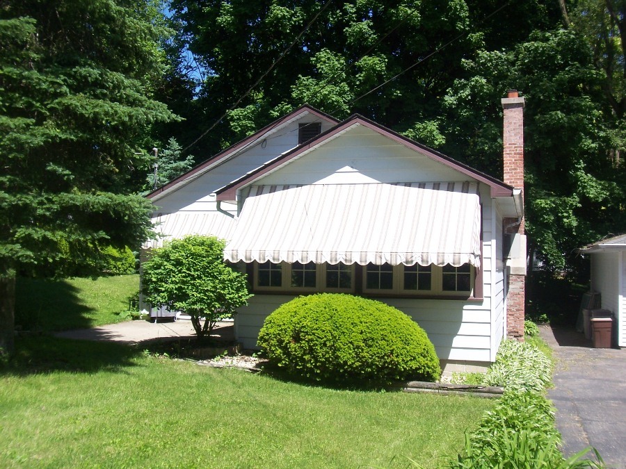 3 Geneva Lane Fontana, WI 53125 - Photo 1 of 1 1256741-1