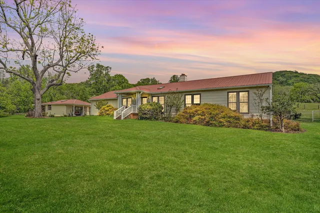 $849,950 | 1812 Mountain View Road, Unit 1816, Vinton, VA 24179