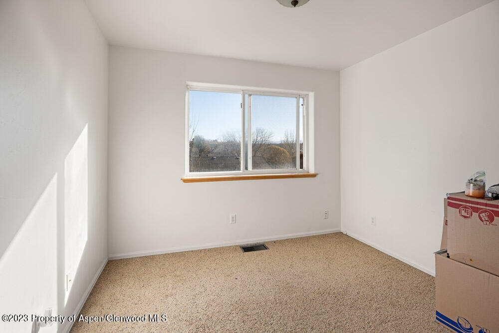 2454 Howard Avenue Rifle, CO 81650 - Photo 10 of 14 2454Howard_WEB_23111410
