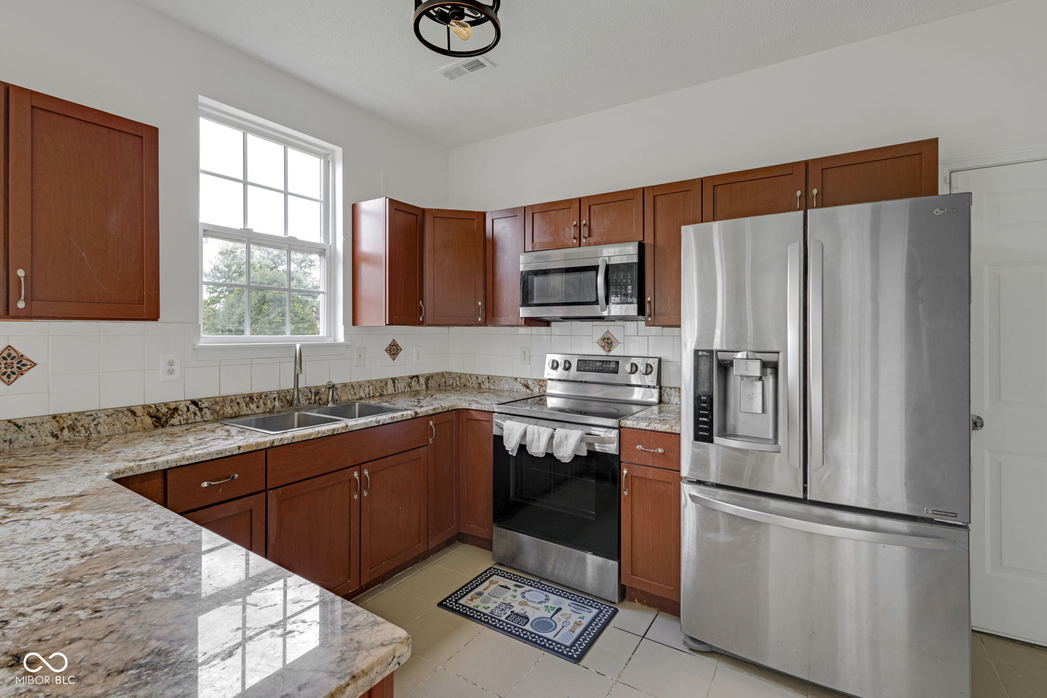 10142 Ironway Drive Indianapolis, IN 46239 - Photo 8 of 26