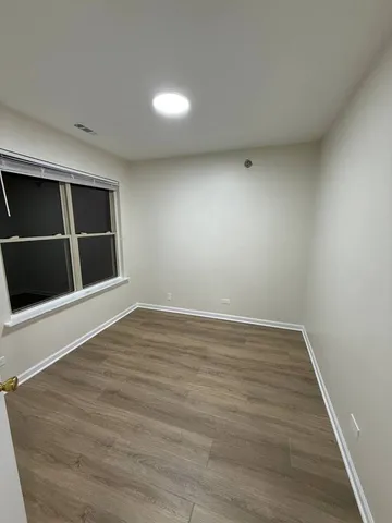 $2,450 | 209 Glengarry Drive, Unit 302, Bloomingdale, IL 60108