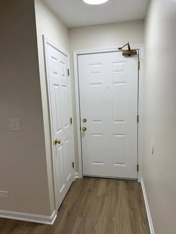 $2,450 | 209 Glengarry Drive, Unit 302, Bloomingdale, IL 60108