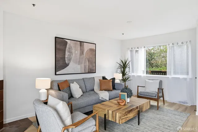 $869,000 | 504 Monterey Road, Unit 10, Pacifica, CA 94044