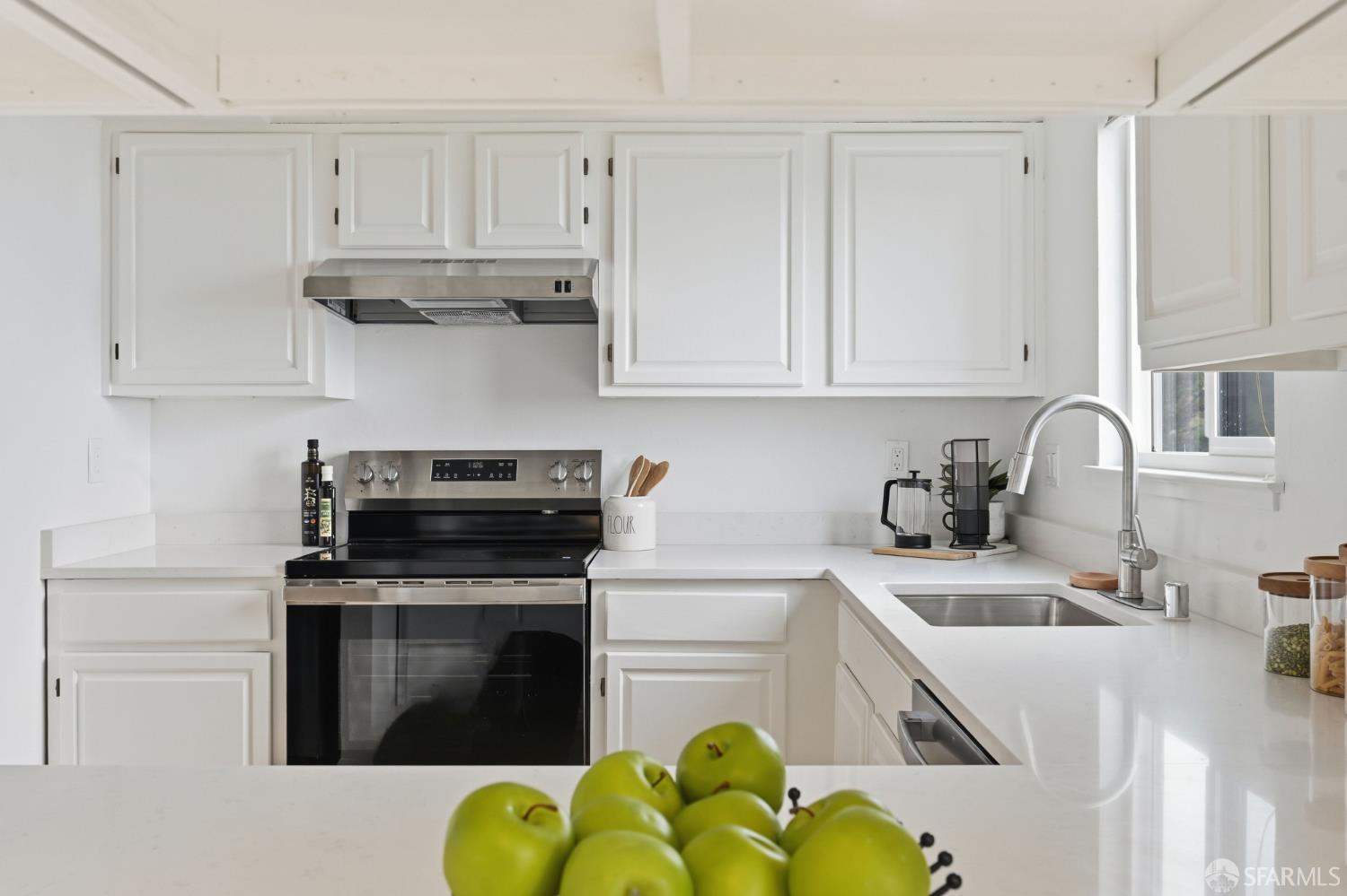 504 Monterey Road, Unit 10 Pacifica, CA 94044 - Photo 10 of 29