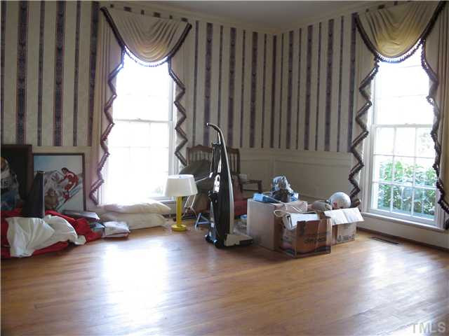 430 Marlowe Road Raleigh, NC 27609 - Photo 10 of 25 Dining Room